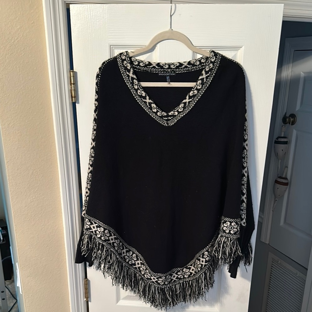 Hot & Delicious Black and White Poncho with Geometric Trim